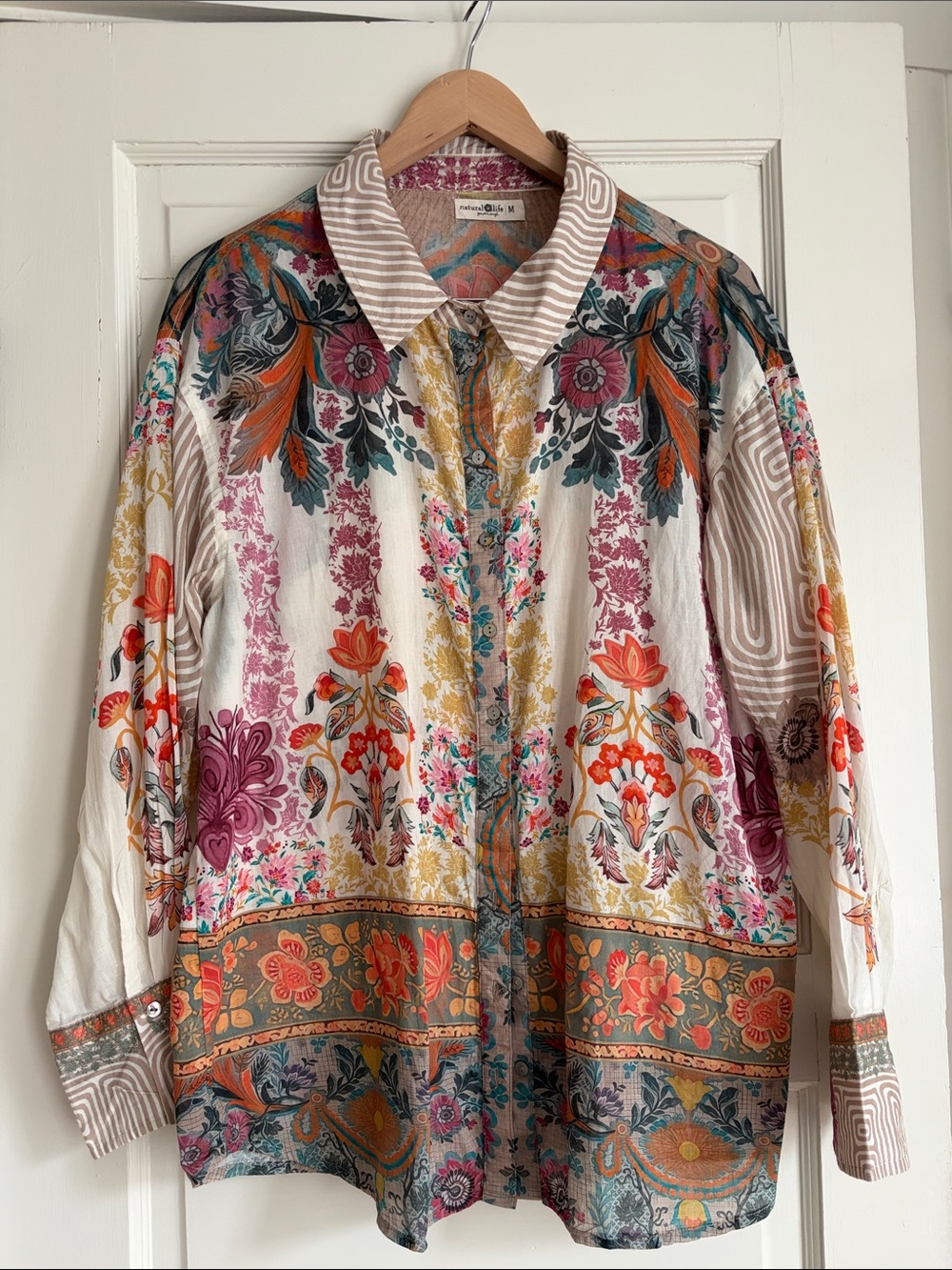 Natural Life Lightweight Floral Cotton Patchwork style button front blouse M - Picture 4 of 11
